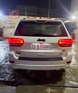 جیپ گراند شیرۆکی